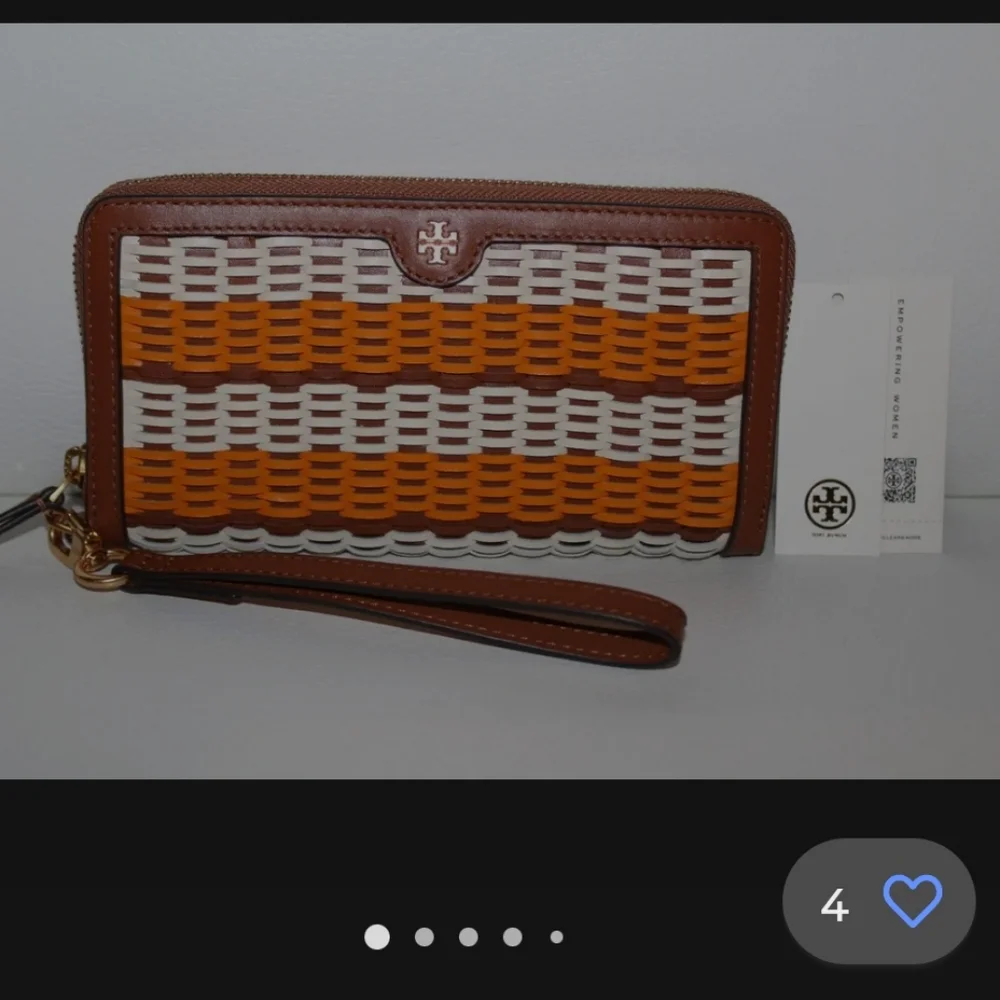 Tory Burch Emerson Woven Continental - Picture 9 of 9